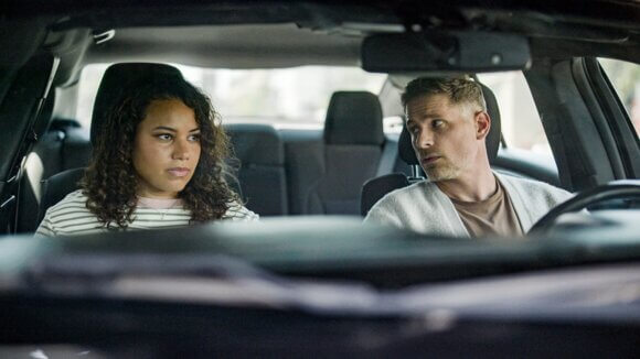 Michele Weaver and Matt Lauria in season 2 episode 3