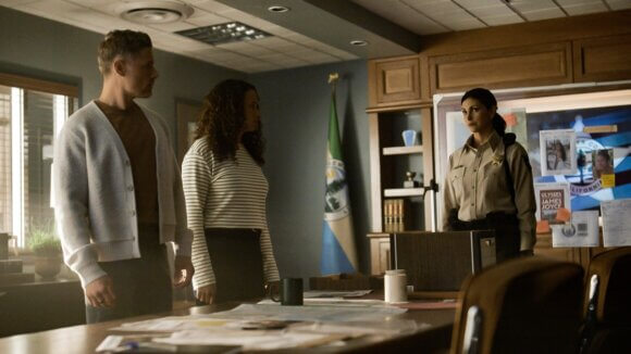 Matt Lauria, Michele Weaver and Morena Baccarin in season 2 episode 3